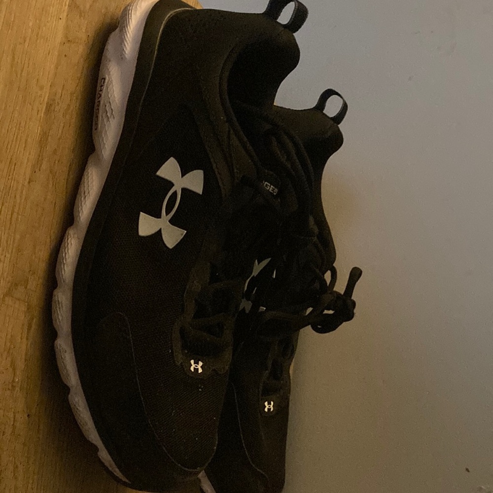 Under armpit CrossFit training shoes size 10.5